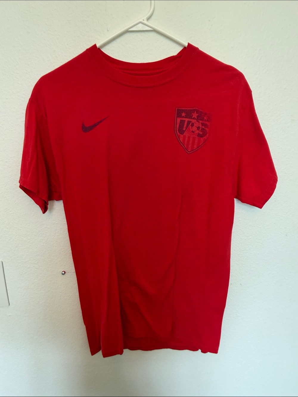 Vintage Nike Red US Soccer Short Sleeve Tee